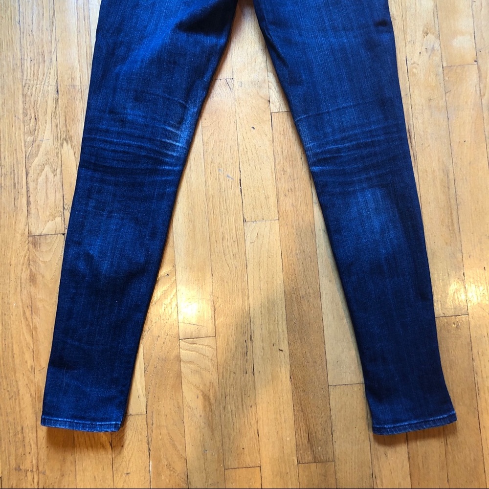 Levi’s Women’s Slight Curve Modern Rise Jeans 0/25 - Picture 7 of 9